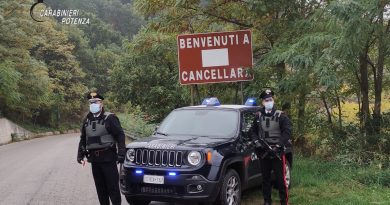 Traffico di droga: blitz dei Carabinieri in Provincia di Matera, Bari, Taranto e Roma: scoperta associazione finalizzata al traffico di stupefacenti.